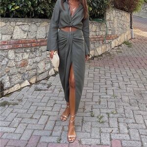 Zara green skirt. Size medium.